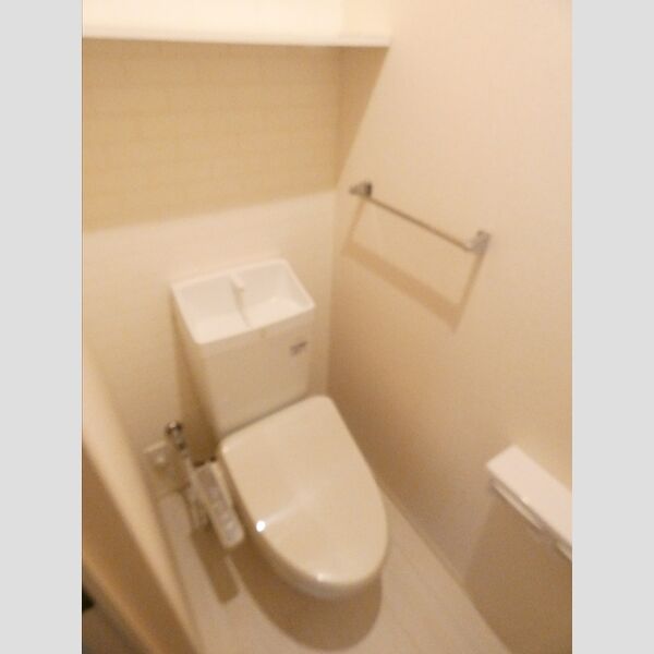 トイレ (温水洗浄暖房便座)