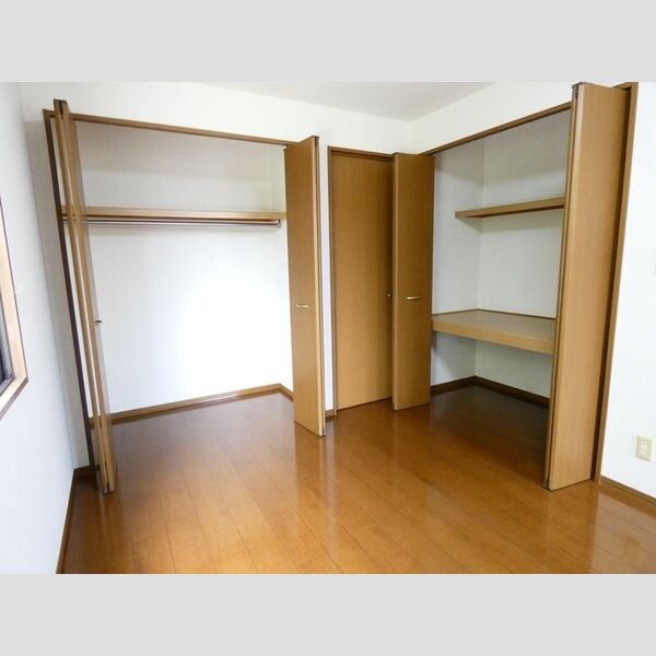 収納 (クローゼット　物入)