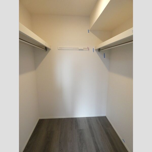 収納 (ウォークインクローゼット)
