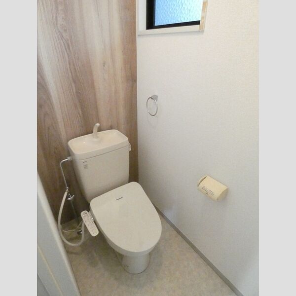 トイレ (温水洗浄暖房便座)