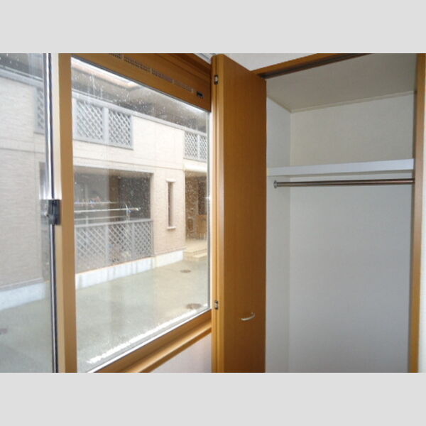 収納 (洋室収納)