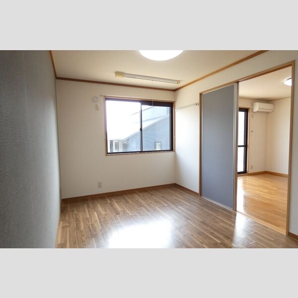 その他 (南側洋室(室内物干し付))