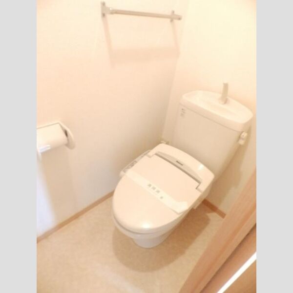 トイレ (トイレ)