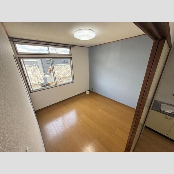 その他 (洋室4、5帖)