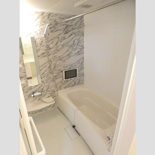 バス (浴室(浴室換気乾燥機付))