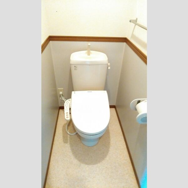 トイレ (トイレ)