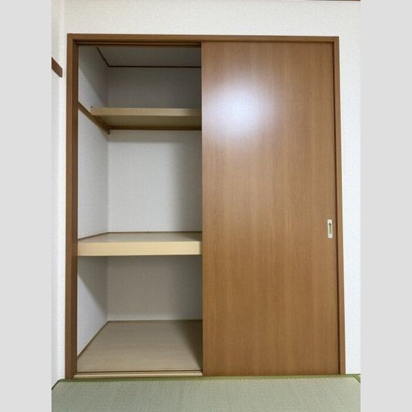 収納 (物入)
