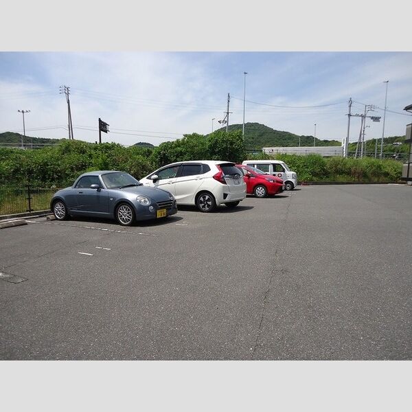 駐車場 (駐車場)