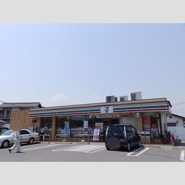 現地周辺 (セブンイレブン)