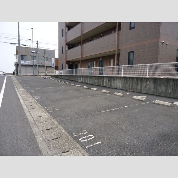 駐車場 (駐車場)
