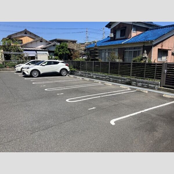 駐車場 (駐車場)