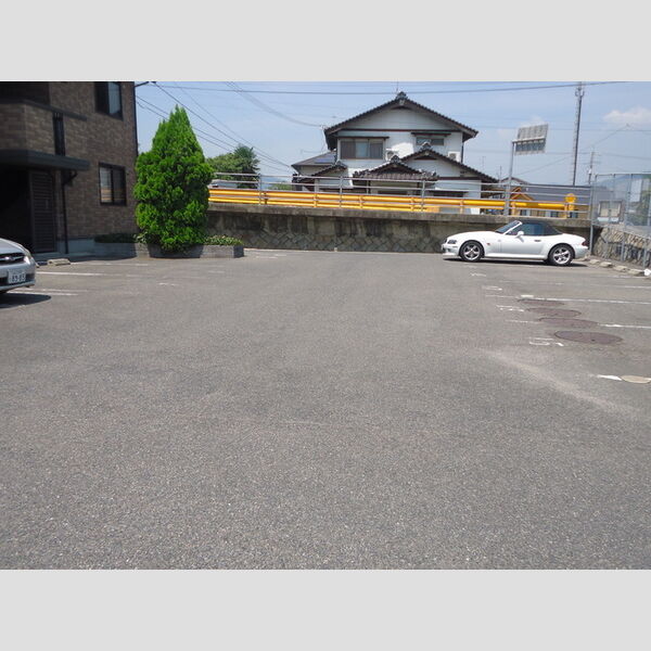 駐車場 (駐車場)