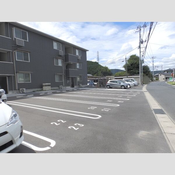 駐車場 (駐車場)