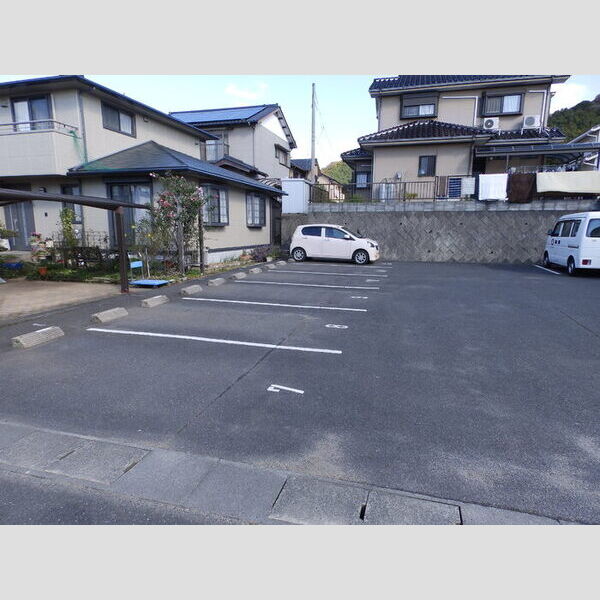 駐車場 (駐車場)