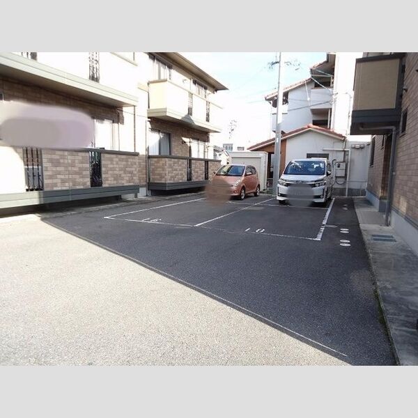 駐車場 (駐車場)