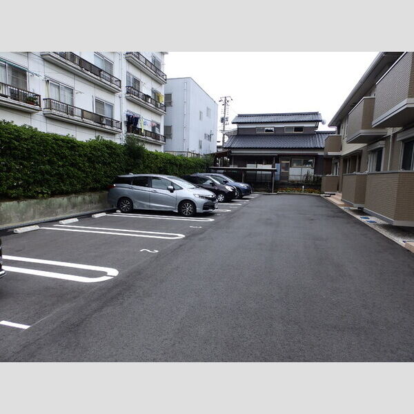 駐車場 (駐車場)