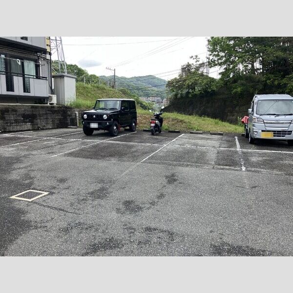 駐車場 (駐車場)