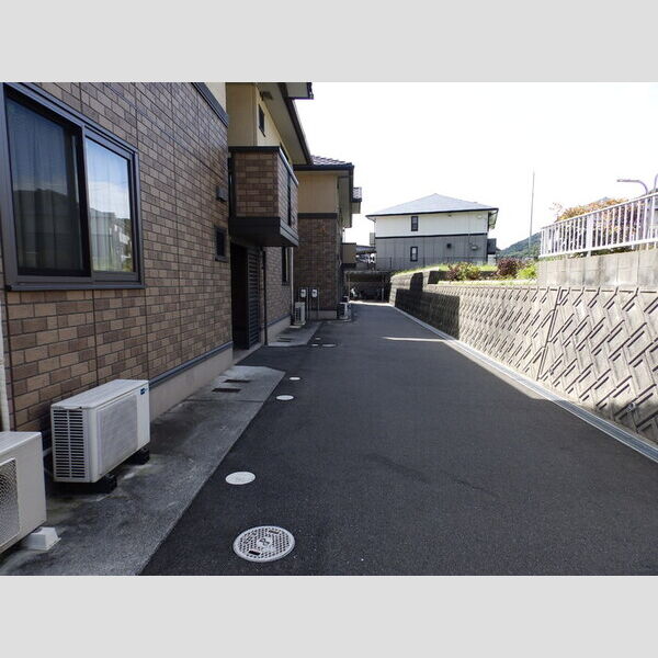 現地周辺 (通路)