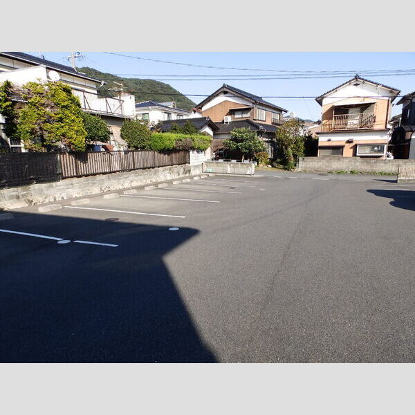 駐車場 (駐車場)