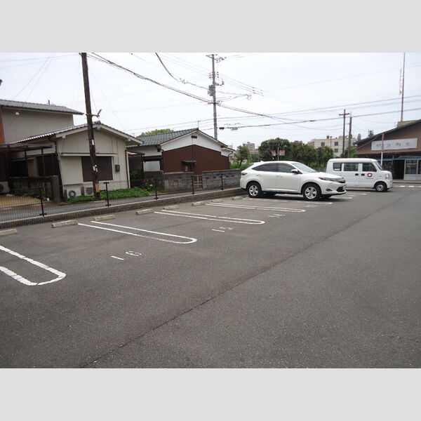 駐車場 (駐車場)