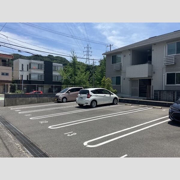 駐車場 (駐車場)