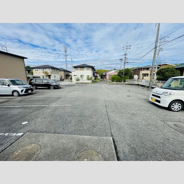 駐車場 (駐車場)