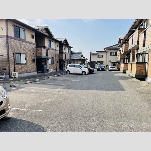 駐車場 (駐車場)