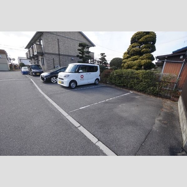 駐車場 (駐車場)