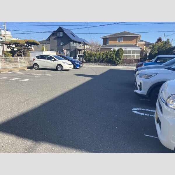 駐車場 (駐車場)