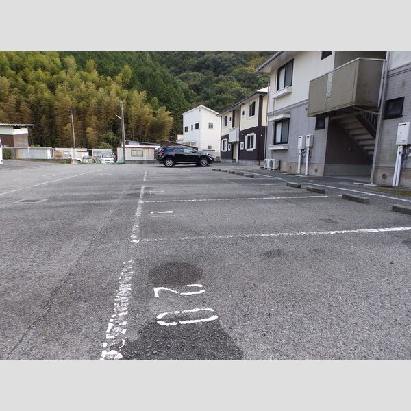 駐車場 (駐車場)
