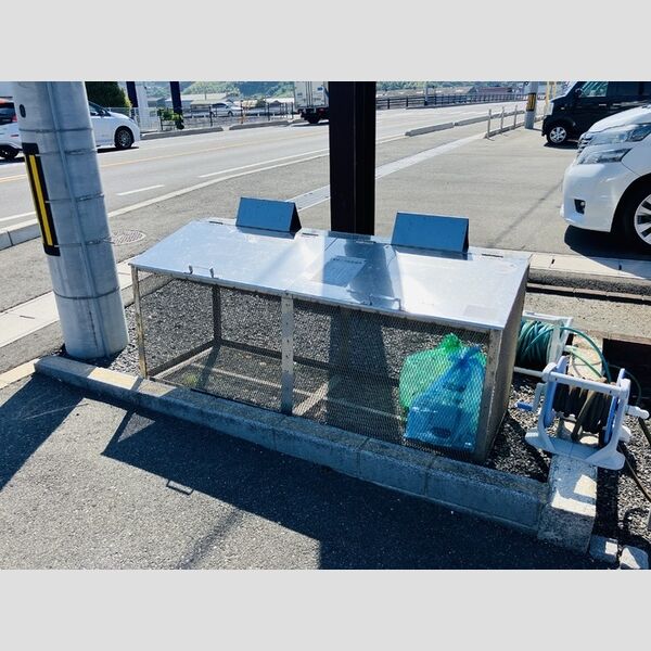 現地周辺 (ゴミステーション)