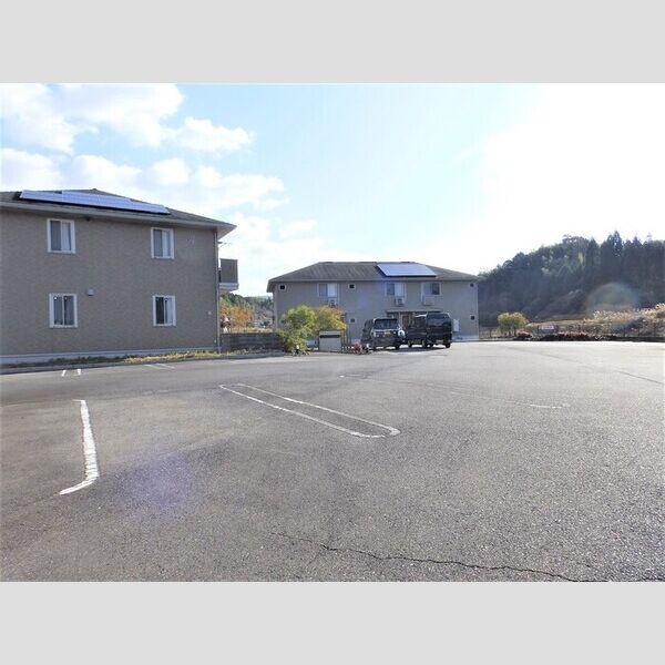 駐車場 (駐車場)