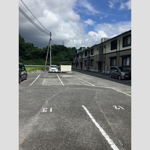 駐車場 (駐車場)
