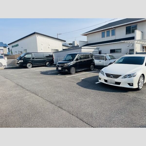駐車場 (駐車場)