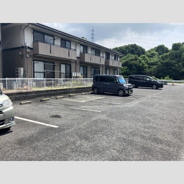 駐車場 (駐車場)