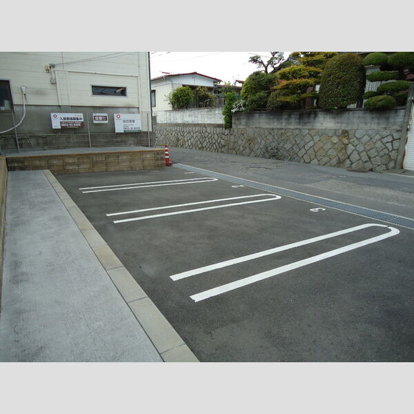 駐車場 (駐車場)