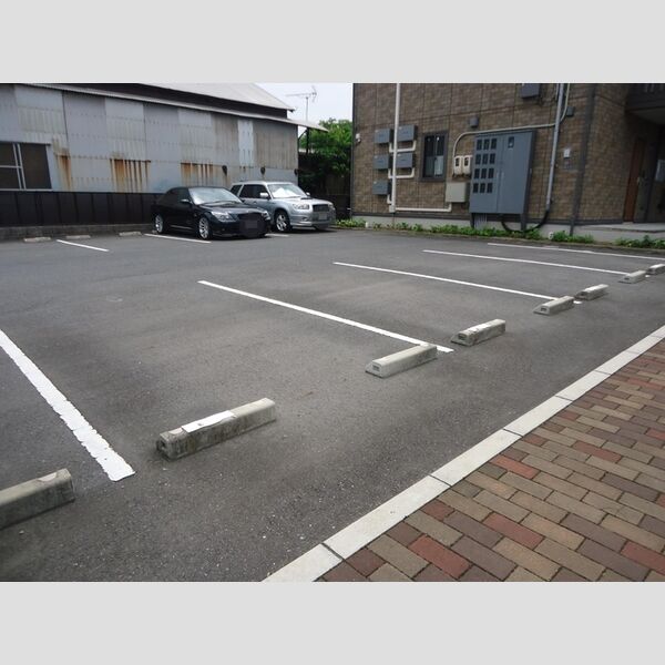 駐車場 (駐車場)