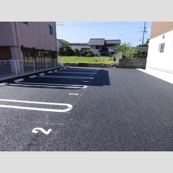 駐車場 (駐車場)