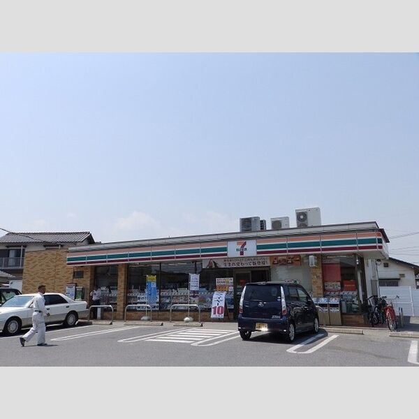 現地周辺 (セブンイレブン)