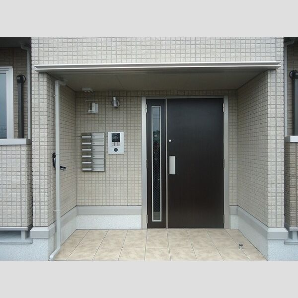 エントランス (エントランス)