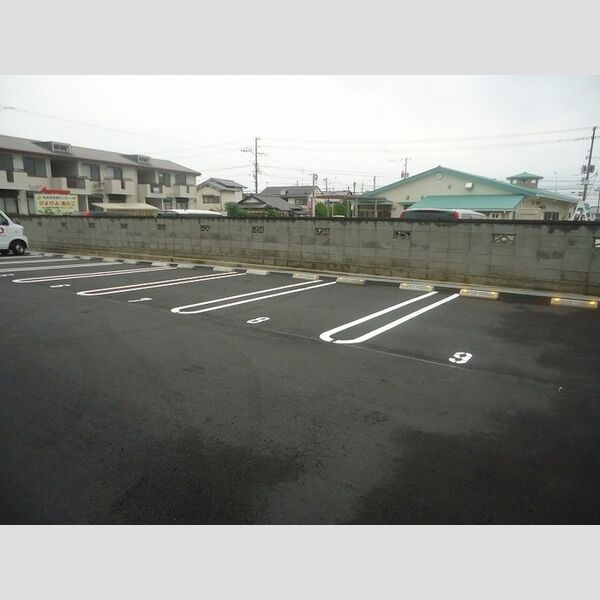 駐車場 (駐車場)