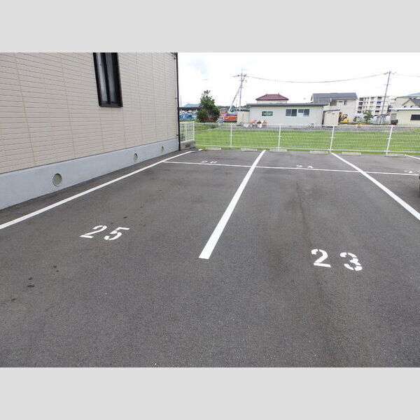 駐車場 (駐車場)
