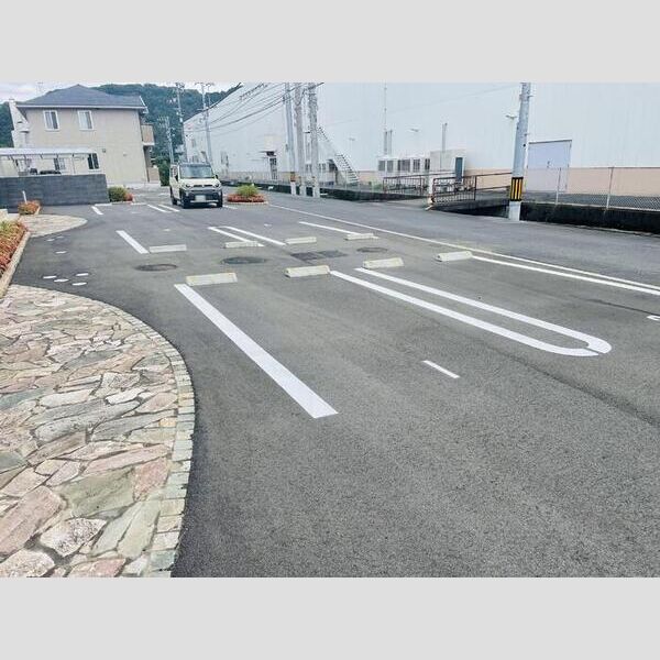 駐車場 (駐車場)