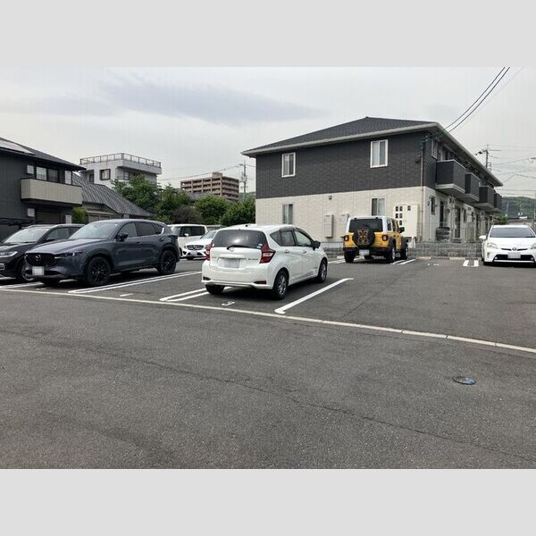 駐車場 (駐車場)