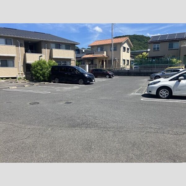 駐車場 (駐車場)