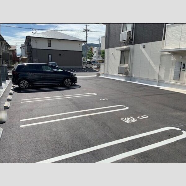 駐車場 (駐車場)