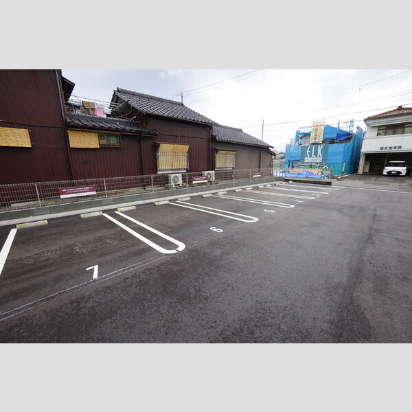 駐車場 (駐車場)