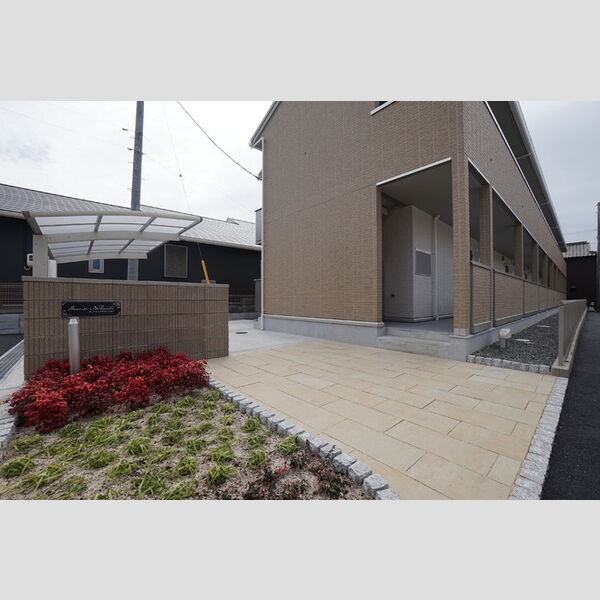 エントランス (エントランス)