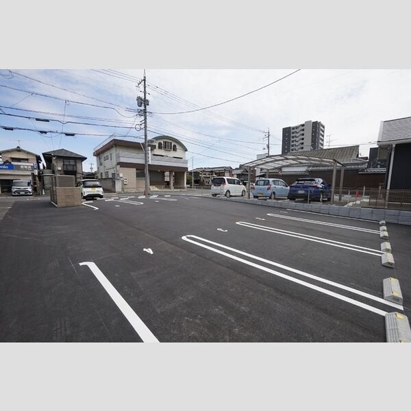 駐車場 (駐車場)