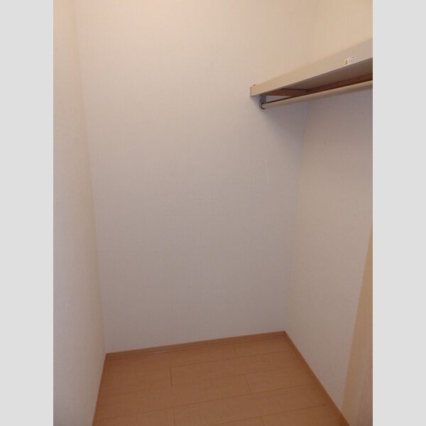 収納 (A201:ウォークインクローゼット)